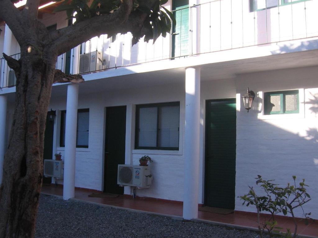 Hostel El Espanol Колонія-дель-Сакраменто Екстер'єр фото